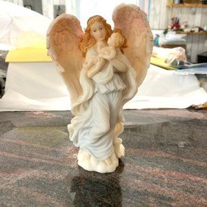 Seraphim Classics Seraphina “Heaven’s Helper” Angel Figurine